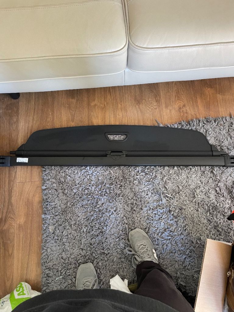 Mercedes EQC parcel shelf 