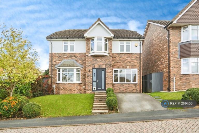 4 bedroom house in Plowmans Walk, Leeds, LS19 (4 bed) (#2891163)