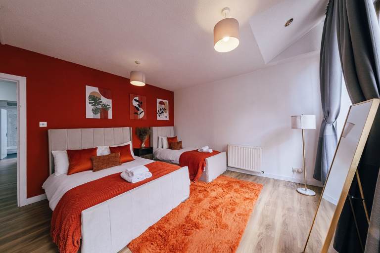  Edinburgh Old Town | Prime City Centre Location