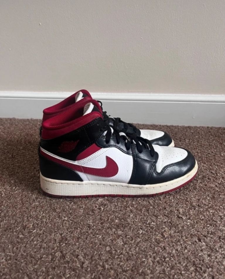 image for Nike Jordan shoes red