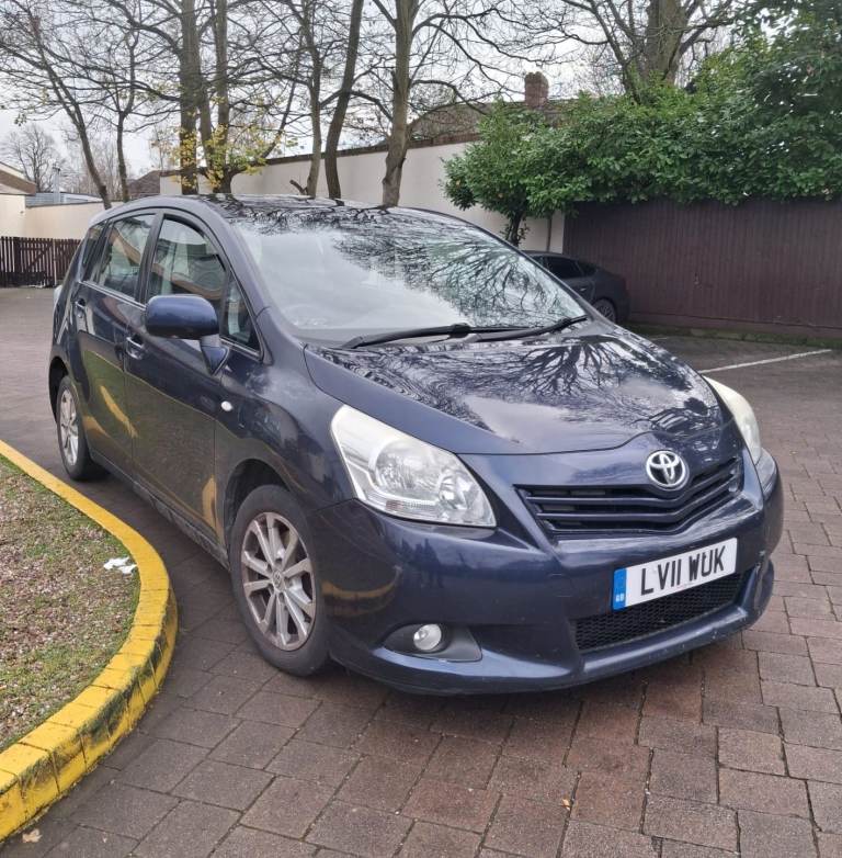 Toyota verso automatic 2011 1.8 petrol 