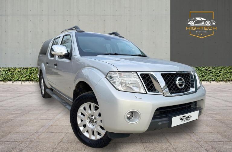 2011 Nissan Navara Double Cab Pick Up Outlaw 3.0dCi V6 231 4WD Auto PICK UP Diesel Automatic