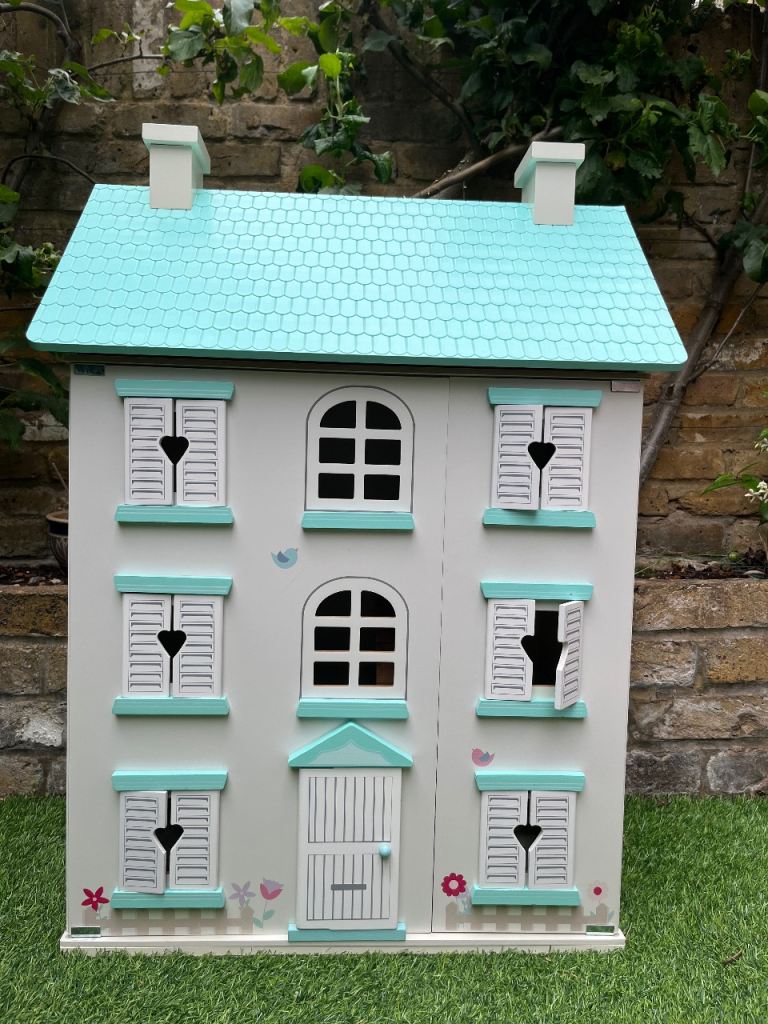 Wooden Light Up Dolls House