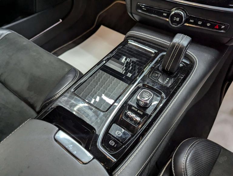 2019 Volvo V90 2.0 V90 R-Design+ T8 PHEV AWD Auto 4WD 5dr Estate Hybrid Automatic