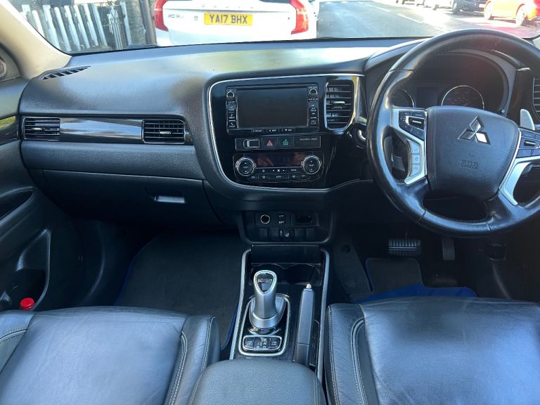 Mitsubishi, OUTLANDER, Estate, 2016, Other, 1998 (cc), 5 doors