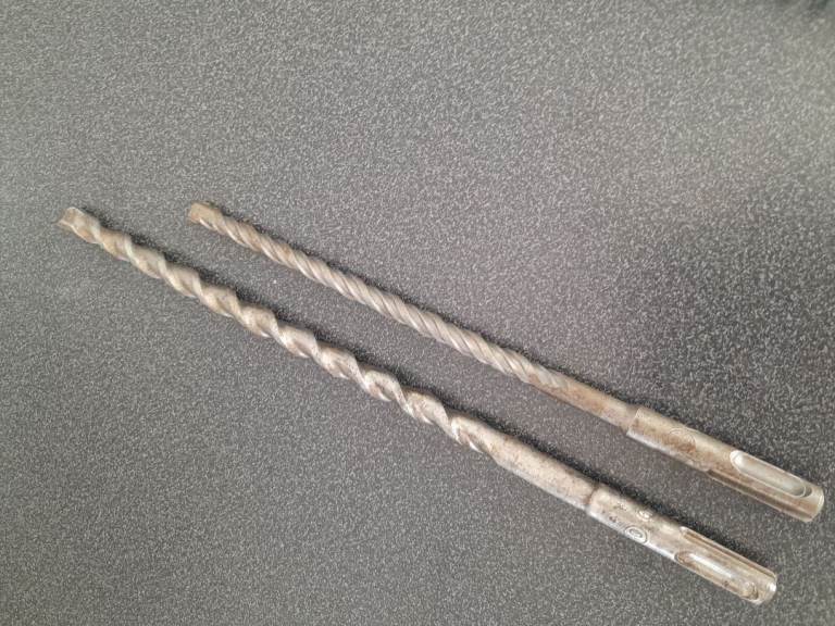 NEW UNUSED 10mm x 260mm long and 8mm x 205mm long SDS Masonry Drill Bits.