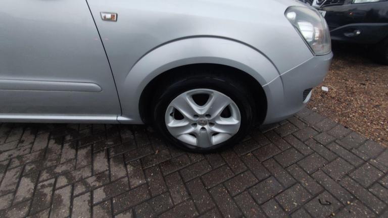 2012 Vauxhall Zafira 1.6 16V Exclusiv Euro 5 5dr MPV Petrol Manual