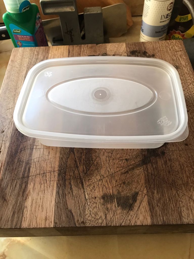 Set of 5 Clear Plastic Food Storage Containers with Lids