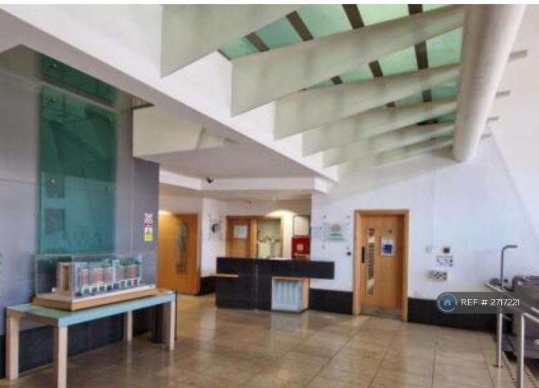 1 bedroom flat in Whitworth Street West, Manchester, M1 (1 bed) (#2717221)