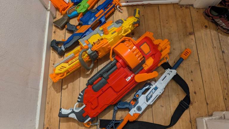 Nerf gun, safety glasses etc job lot for Xmas