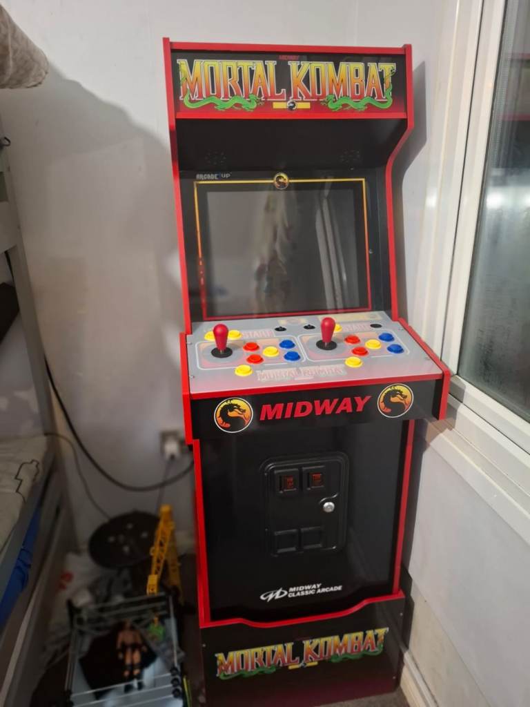Arcade machine mortal Kombat 