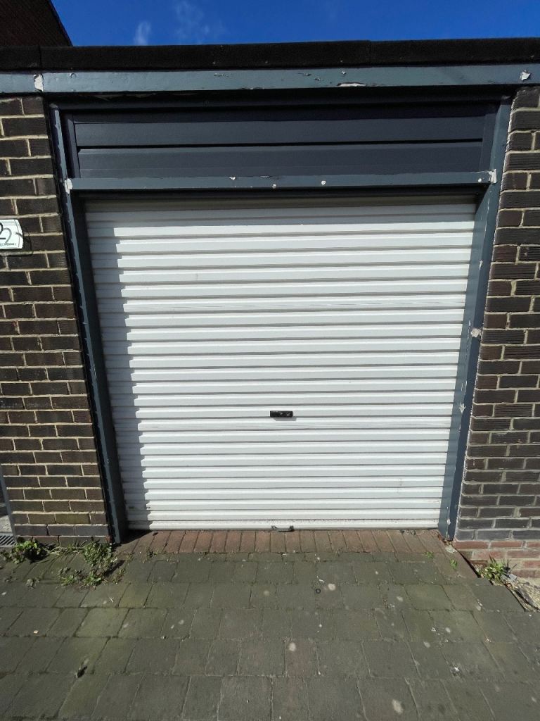 Gliderol garage door