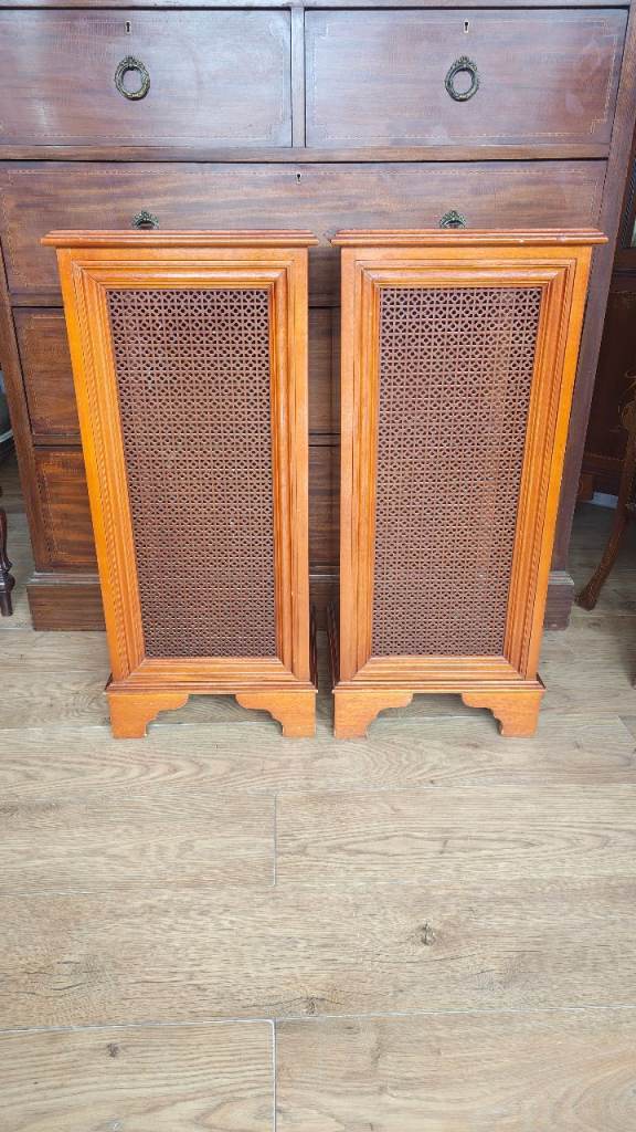 Speaker cabinets 