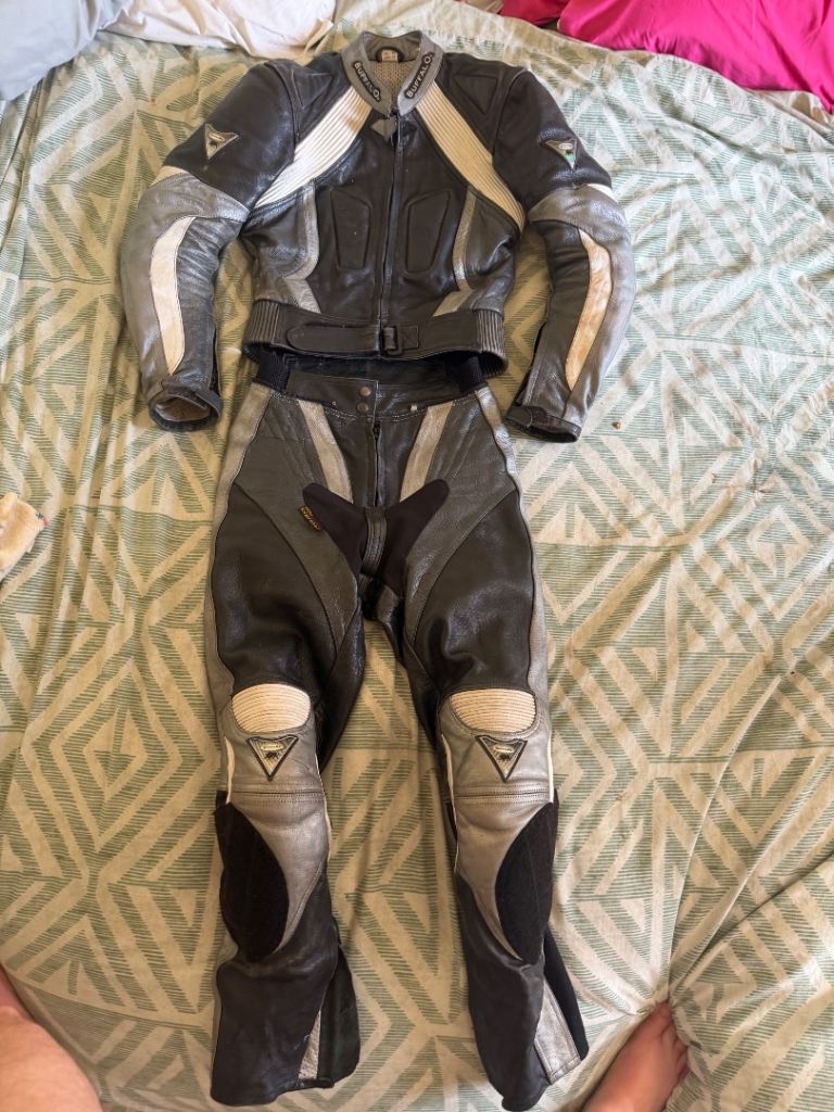 Buffalo Women’s motorbike leathers