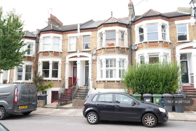 1 bedroom flat in Tressillian Road, London, SE4 (1 bed) (#2977128)
