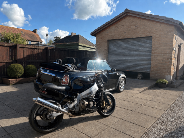 Kawasaki, Ninja ZX 9, 2001, 899 (cc) | in Bathgate, West Lothian