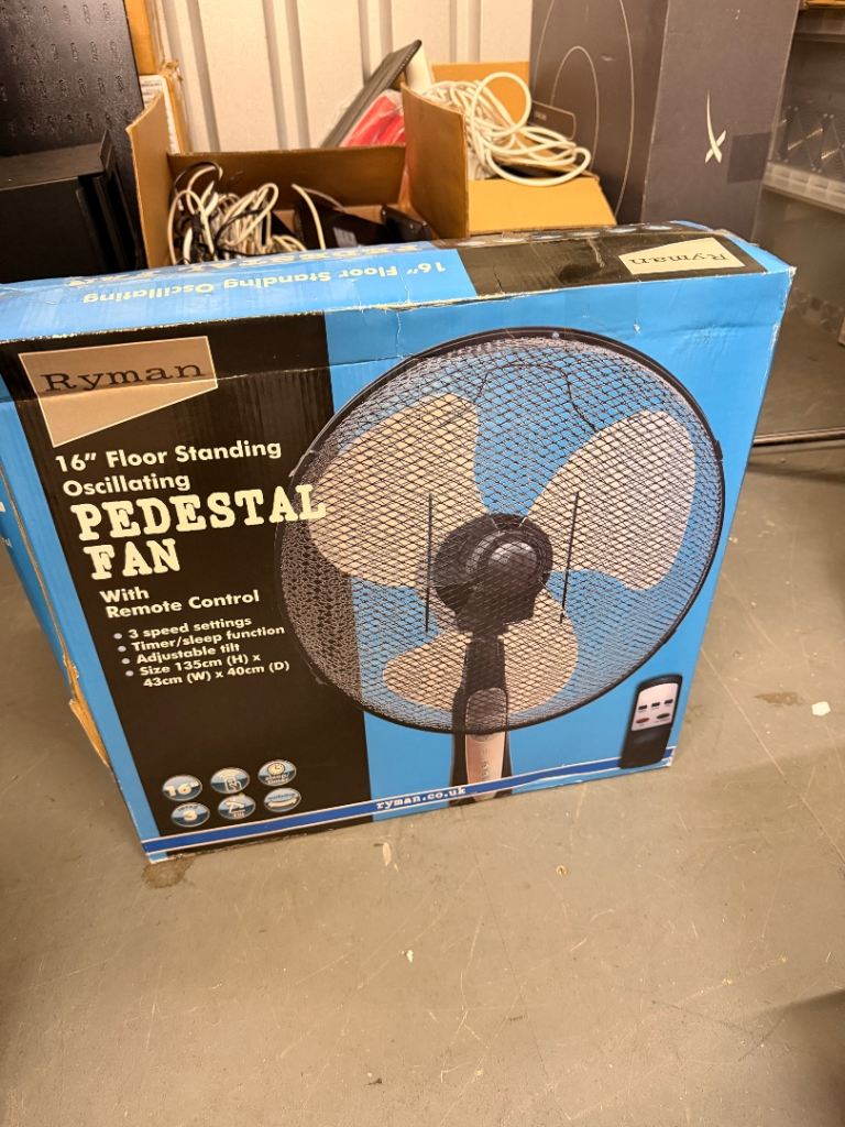 16 floor standing oscillating pedestal fan