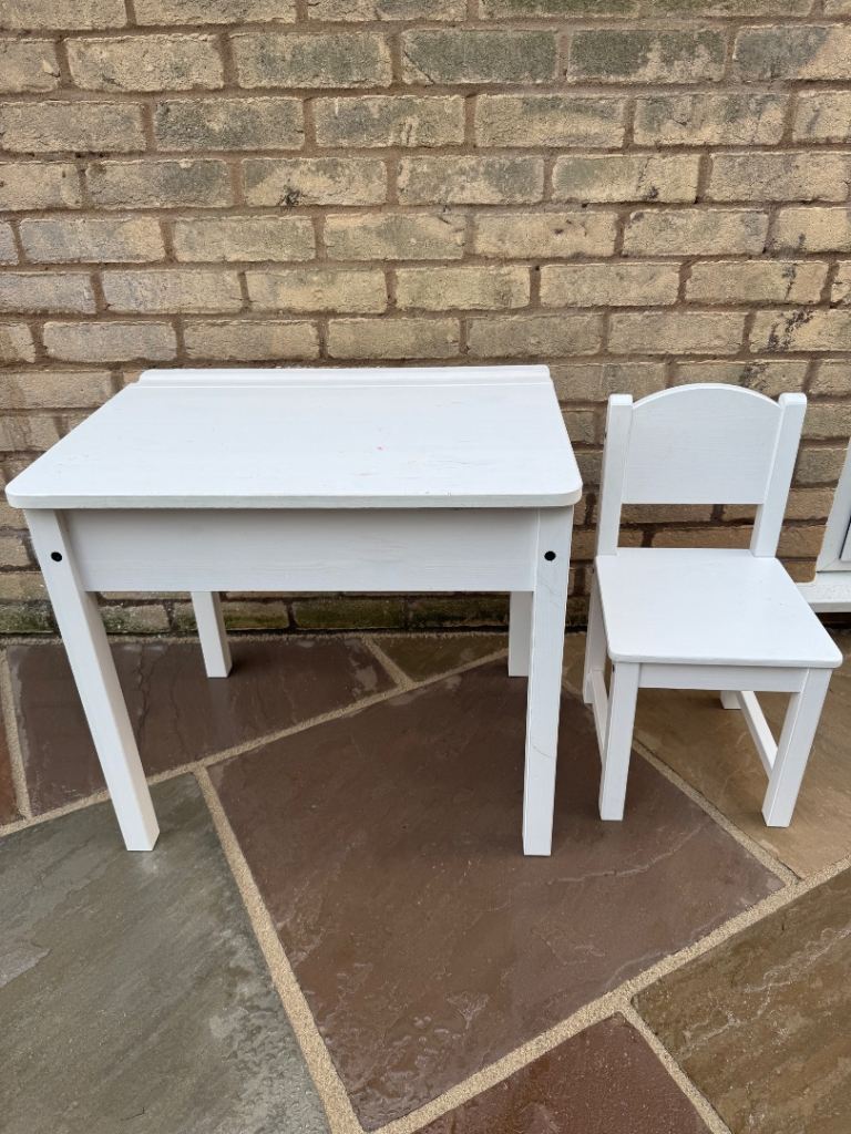 IKEA SUNDVIK children’s desk + chair, white
