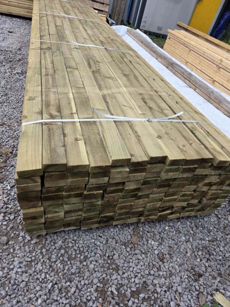 ❤️ 88x38 TIMBER FENCE RAIL 4.8M