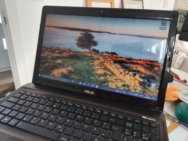 ASUS PRO5IF Series Laptop
