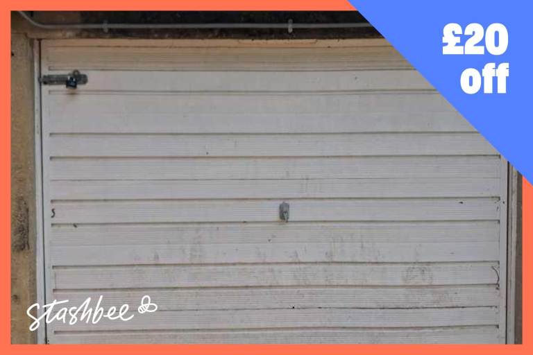 Garage to rent in London (N2) | Stashbee