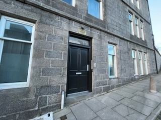 2 bedroom flat in Castlehill, City Centre, Aberdeen, AB11 5FD