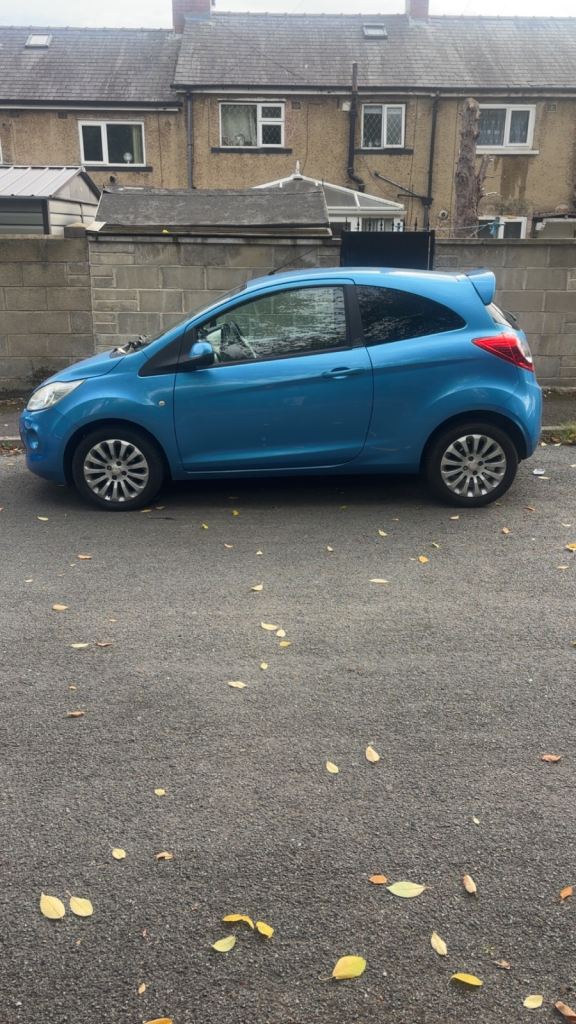 Ford, KA, Hatchback, 2010, Manual, 1242 (cc), 3 doors