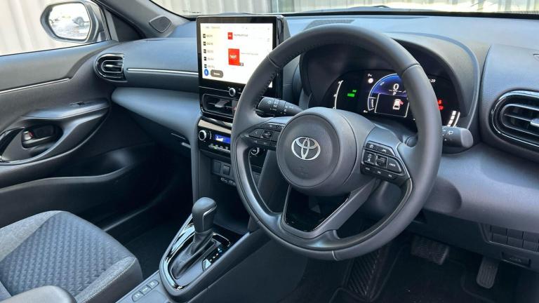  Toyota Yaris Cross 1.5 VVT-h Design SUV 5dr Petrol Hybrid E-CVT Euro 6 (s/s) (116 ps) Petrol/Ele...