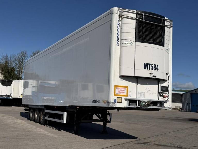 GRAY & ADAMS HIGH CUBE DOUBLE DECK BEAMS TRI AXLE TRAILER