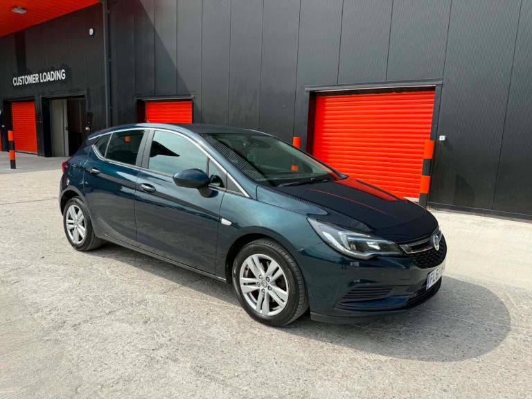 2017 Vauxhall Astra 1.6 CDTi 16V 136 Tech Line Nav 5dr HATCHBACK Diesel Manual