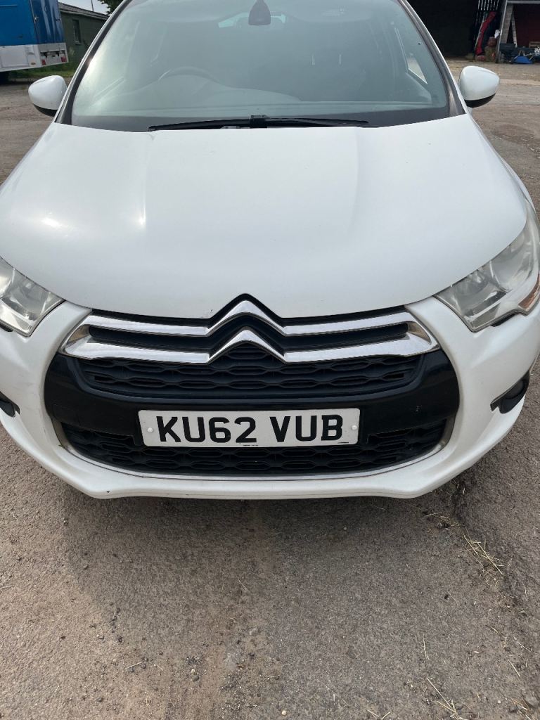 Citroen, DS4, Hatchback, 2012, Manual, 1598 (cc), 5 doors