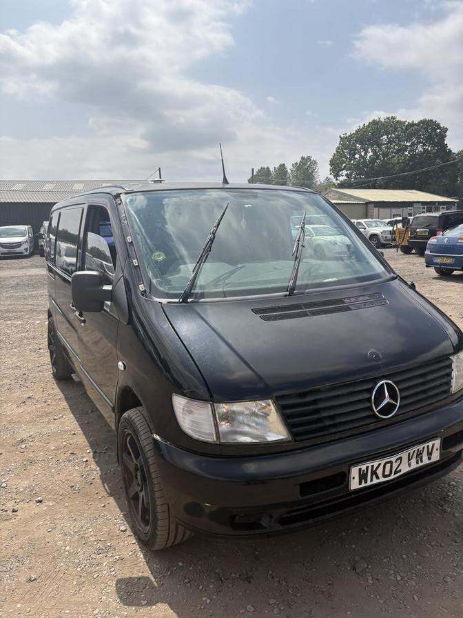 Mercedes-Benz Vito Vito 113 (black) 2002