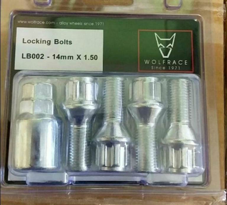 Locking wheel bolts 