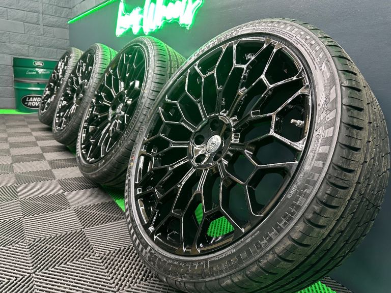 24” Urban UC-6 Gloss Black Alloy Wheels - Range Rover Sport L460 / L461 & NEW Radar tyres!