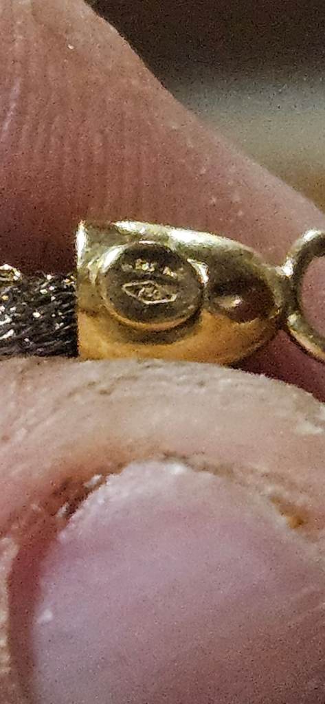 Broken 18ct gold necklace for scrap 11.5g hallmarked 18k