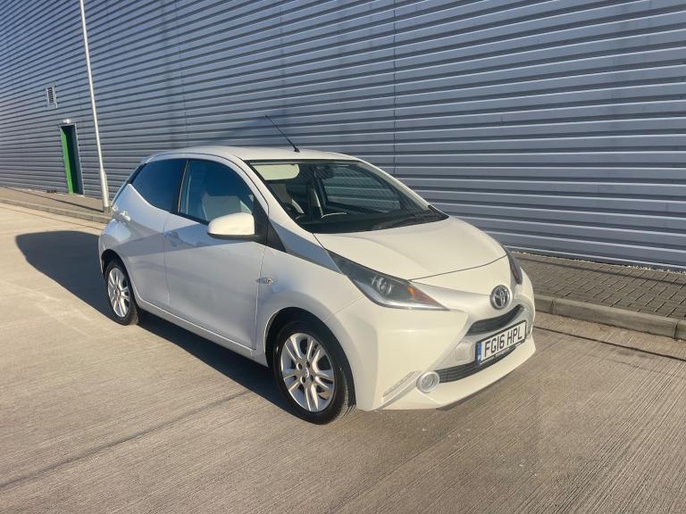 2016 Toyota Aygo 1.0 VVT-i x-pure Hatchback 5dr Petrol Manual Euro 6 (68 ps)