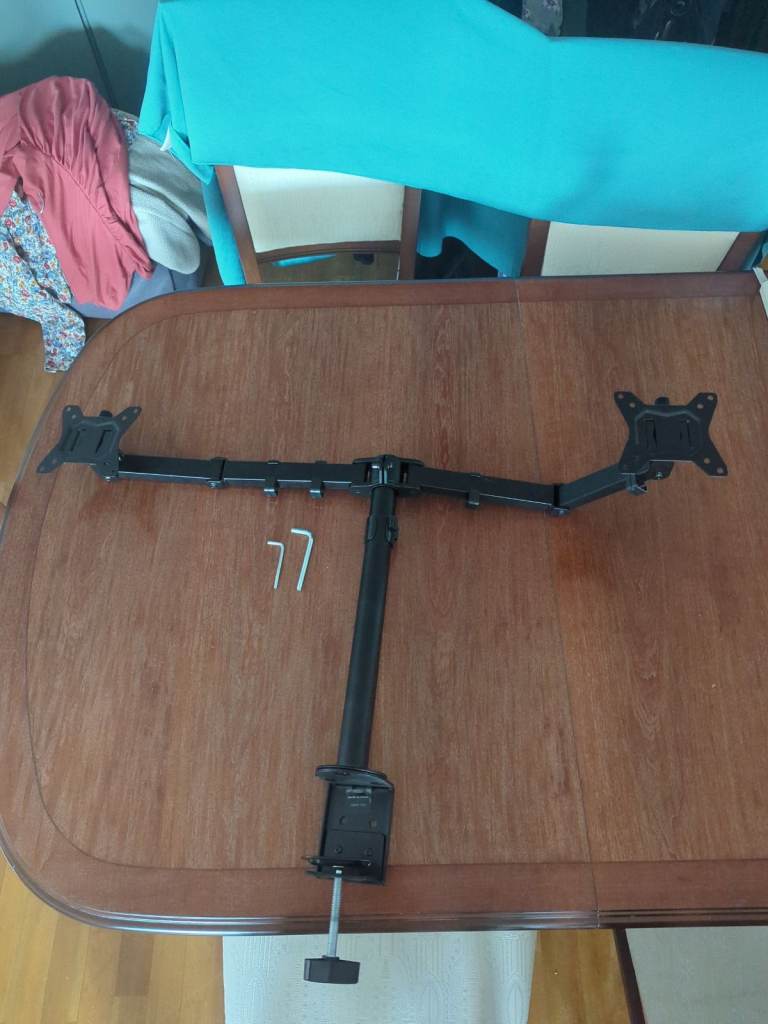 Dual Monitor Arm