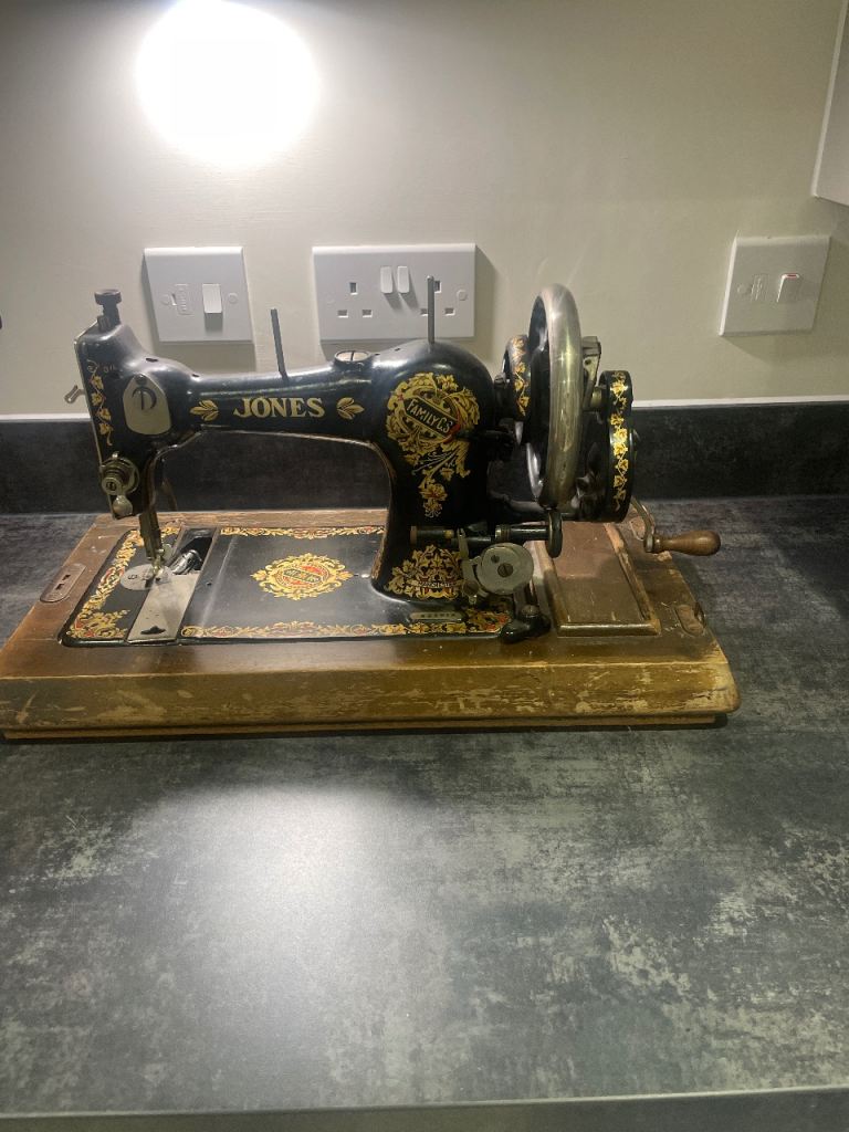 Jones family cs sewing machine 