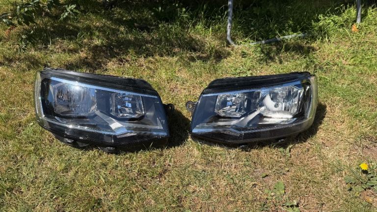 Genuine 2015-20 VW headlights twin H7