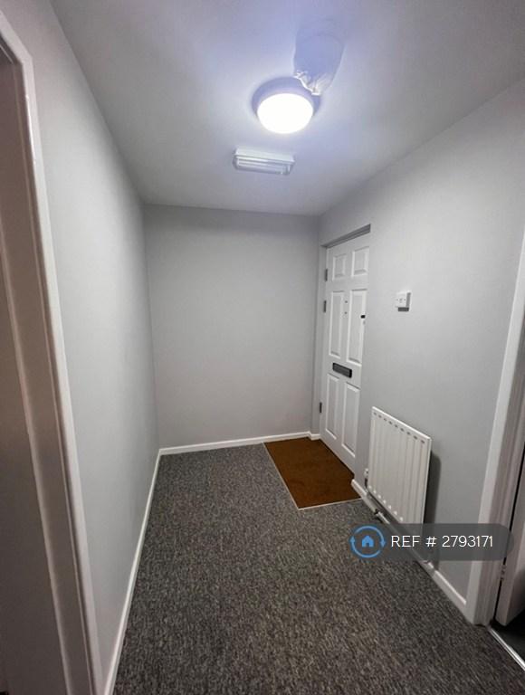 3 bedroom flat in Talbot Road, Hatfield, AL10 (3 bed) (#2793171)