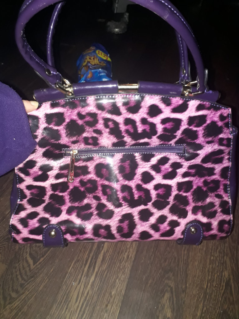 Shiny leapord print bag 