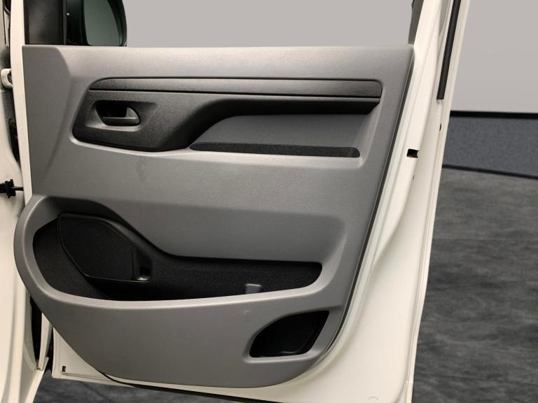 2022 Vauxhall Vivaro 2.0 Turbo D 3100 Dynamic Panel Van 6dr Diesel Manual L1 H1 Euro 6 (s/s) (14 ...