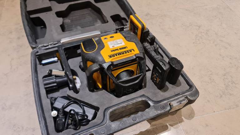 Lasermark LM800 laser level; dual axis & grading – ** NEEDS REPAIR **