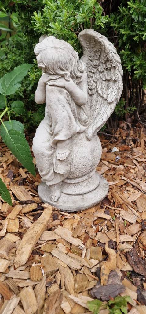 Angel On Ball stone statue,garden ornament