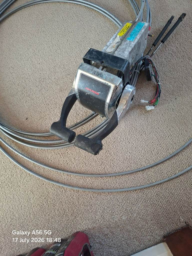 Boat Throttle Control and Cables – Good Condition