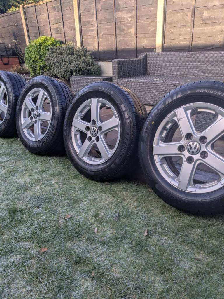 VW T5 transporter alloy wheels and tyres 
