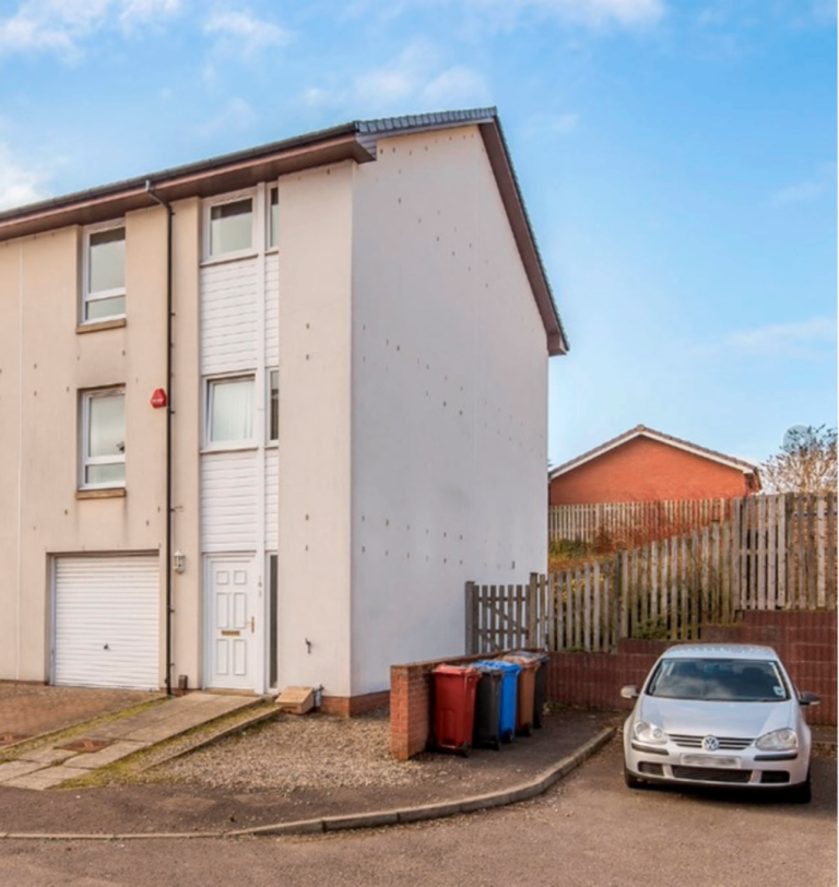 I think you'll like this five bedroom house.