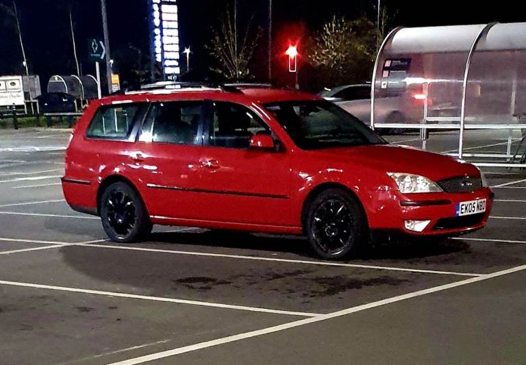 Ford, MONDEO, Saloon, 2005, Manual, 2198 (cc), 4 doors 