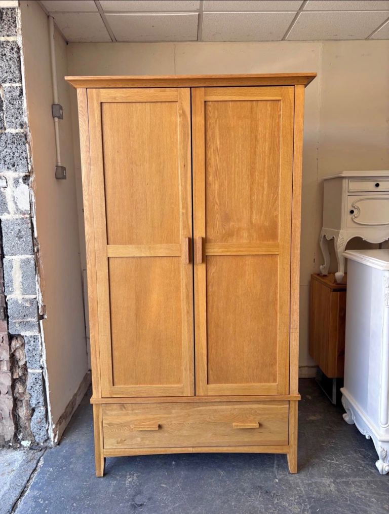 Barker and Stonehouse solid oak large double wardrobe with drawer ! Delivery available!