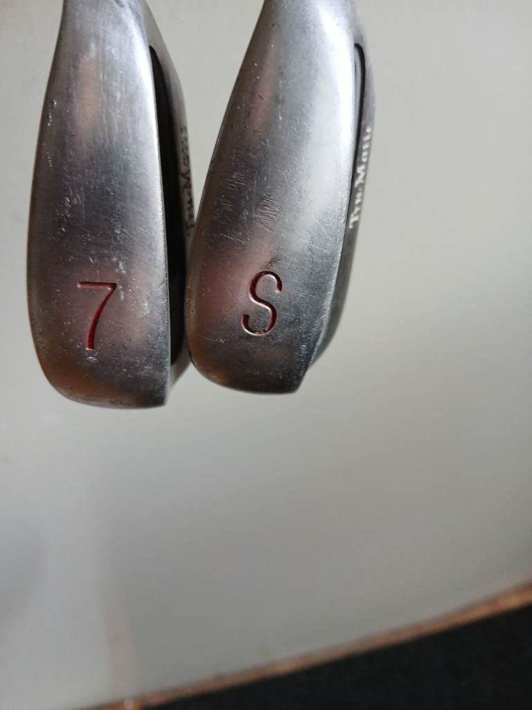 A 7 iron & Sand Wedge